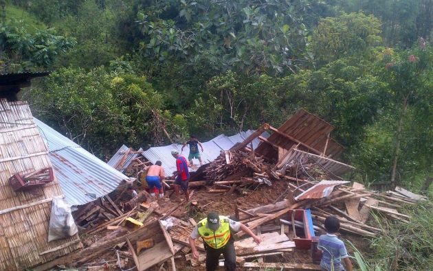 FLAVIO ALFARO, Manabí.- Deslizamientos de tierra afectaron viviendas en Flavio Alfaro. Foto: Secretaría de Riesgos