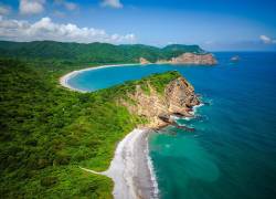 La playa Los Frailes está situada a 12 kilómetros de Puerto López, Manabí.