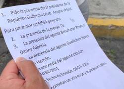 Fiscalía informa lo que pasó con el hombre que secuestró a una funcionaria para hablar con Lasso