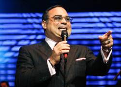 El salsero Gilberto Santa Rosa está contagiado de COVID-19