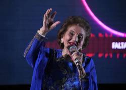 Luto en la música nacional: Fallece Fresia Saavedra, 'La Señora del Pasillo'