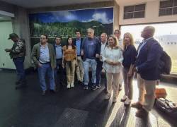 Delegación de parlamentarios del Partido Popular (PP) español, que había acudido también invitada por la oposición, fue retenida en el aeropuerto de Caracas.