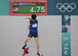 El estadounidense Sam Watson bate el récord mundial en las eliminatorias de la ronda preliminar de velocidad de escalada deportiva masculina durante los Juegos Olímpicos de París 2024. (Foto: AFP)