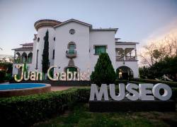 Fotográfica cedida este miércoles por el Museo de Juan Gabriel de la casa del cantante Juan Gabriel en Ciudad Juárez (México).