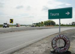 Fotografía del ingreso a la parroquia Taura por la vía Durán-Tambo.