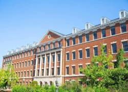 Fotografía de la sede principal de la Universidad de Georgetown, en Washington D.C.