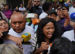 Familiares de los menores hallados muertos en Taura. Foto: API