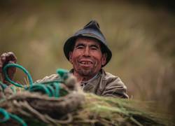 Fotografía de Baltazar Ushca, el último hielero de América.