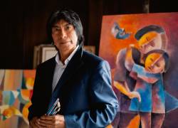 Olmedo Quimbita artista con cuatro décadas pintando y más de tres mil obras.