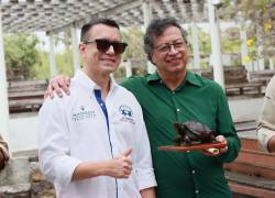 Daniel Noboa y Gustavo Petro, durante su encuentro en Galápagos.