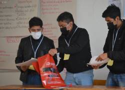 Fotografía de un simulacro de elecciones realizado el año pasado, en una escuela de Cuenca.