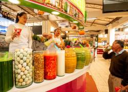 Los jugos naturales del Mercado Central de Ambato son los favoritos de locales y turistas.