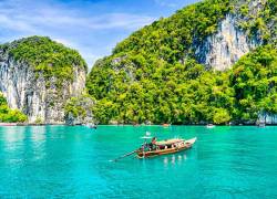 Entre las maravillas de Tailandia, desde sus templos históricos hasta sus paradisíacas playas.