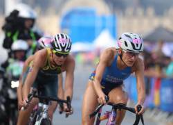 París 2024: La ecuatoriana Elizabeth Bravo finalizó en el puesto 34 del triatlón femenino