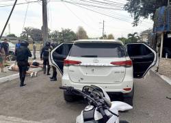 Vehículo intentó ingresar a la fuerza a la Base Aérea Simón Bolívar.