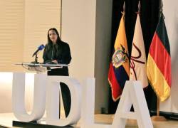 Inés Manzano participó en el evento denominado Diálogo Energético en Quito.