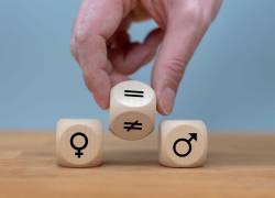 La OIT advierte que mientras la presencia femenina sea insuficiente en las esferas de toma de decisiones, estas carecerán de la influencia necesaria para alterar la cultura del lugar de trabajo.