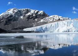 Fotografía de uno de los glaciares afectados en Perú.