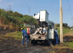 Corte de luz afectó a varios sectores del norte de Guayaquil este lunes 12 de agosto.