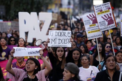 Quito también se une a protestas por violencia de género