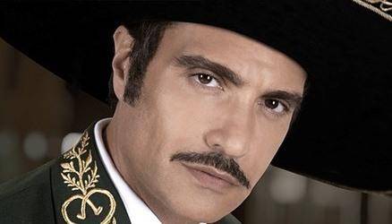 Jaime Camil admite quedar mareado luego de cantar las canciones de Vicente Fernández en la bioserie que prepara Netflix