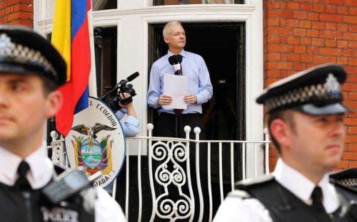 Assange: Suecia estudia enviar nueva solicitud a Ecuador