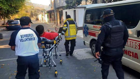 Madre pide justicia para su hijo asesinado porque “solo salió a asaltar buses, como siempre”