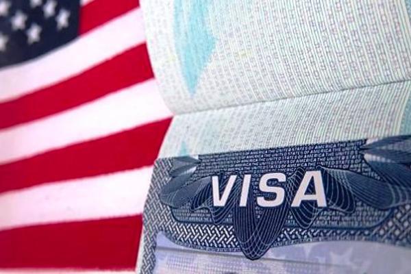 Visas a Estados Unidos: Embajada alerta a ecuatorianos sobre la vigencia de las leyes migratorias tras la victoria de Trump