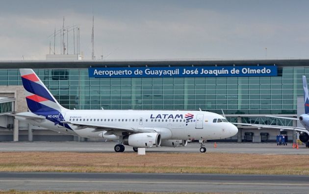 Aeropuerto de Guayaquil cancela diez vuelos por trabajos en la pista