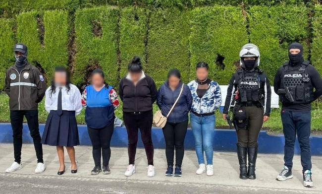 Cinco mujeres fueron procesadas por un mensaje extorsivo a un comerciante