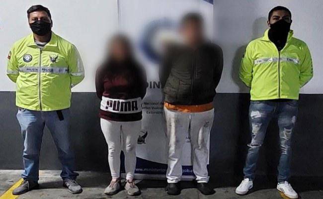 Madre y padrastro de un niño de 4 años son llamados a juicio por el asesinato del menor: ataques de puño y puntapiés