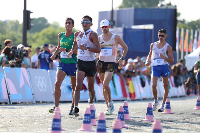 $!Daniel Pintado cuando tomó la delantera en los Juegos Olímpicos de París 2024. (Foto: Comité Olímpico Ecuatoriano)