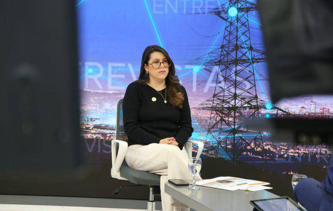 Apagones en Ecuador seguirán en 2024: Ministra de Energía dice que no hay fecha para suspender cortes de luz