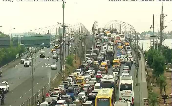 Choque múltiple en el Puente de la Unidad Nacional deja tres heridos y congestión vehicular