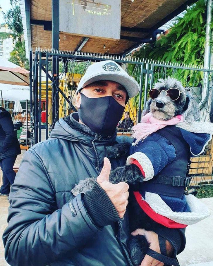 $!Perrita rescatada entrega pedidos junto a su dueño repartidor