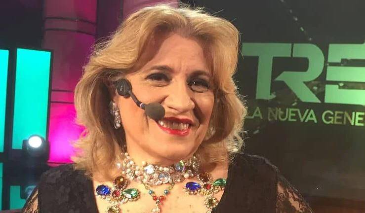 Periodista Carmela Longo es detenida por policías chavistas en Venezuela, en plena crisis por la reelección de Maduro