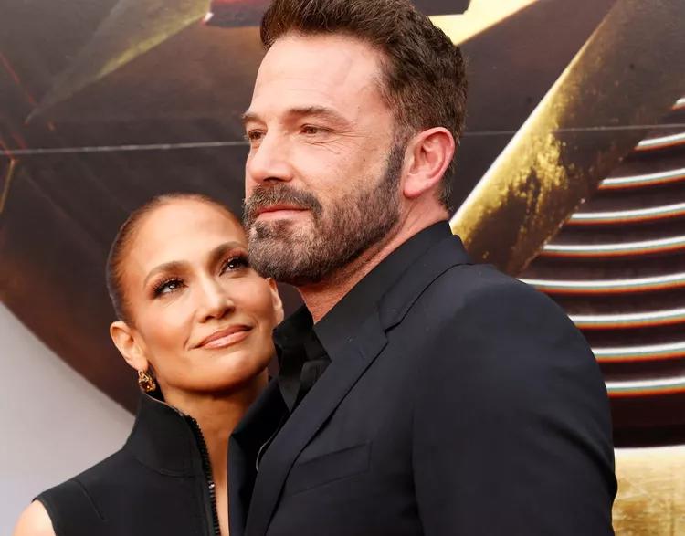 $!Jennifer Lopez y Ben Affleck distanciados en su segundo aniversario de boda