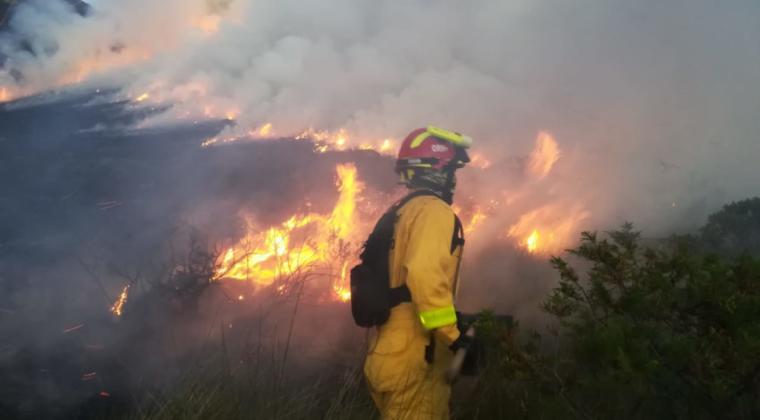 Alerta de posibles incendios en Ecuador ante altas temperaturas y vientos de 60 km/h: esto advierte el Inamhi