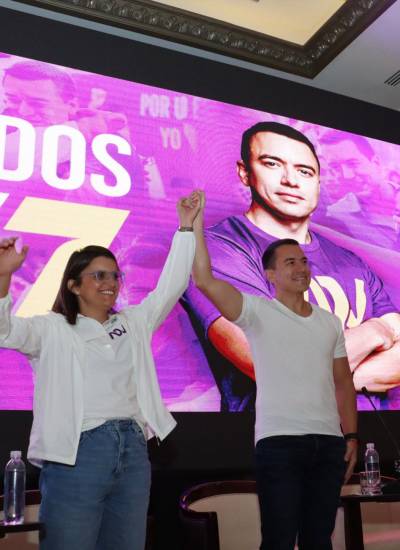 Daniel Noboa y María José Pinto en el lanzamiento de su candidatura.