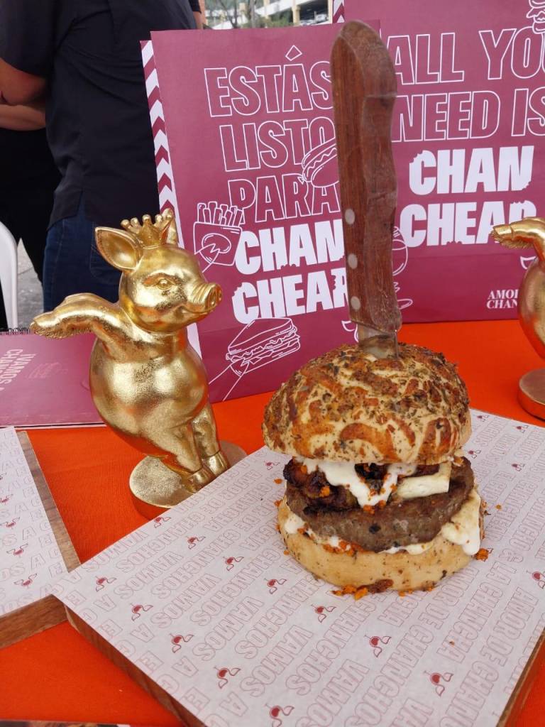 $!Un día de la hamburguesa lleno de sabores en la presentación del 'Burger Show 2024'