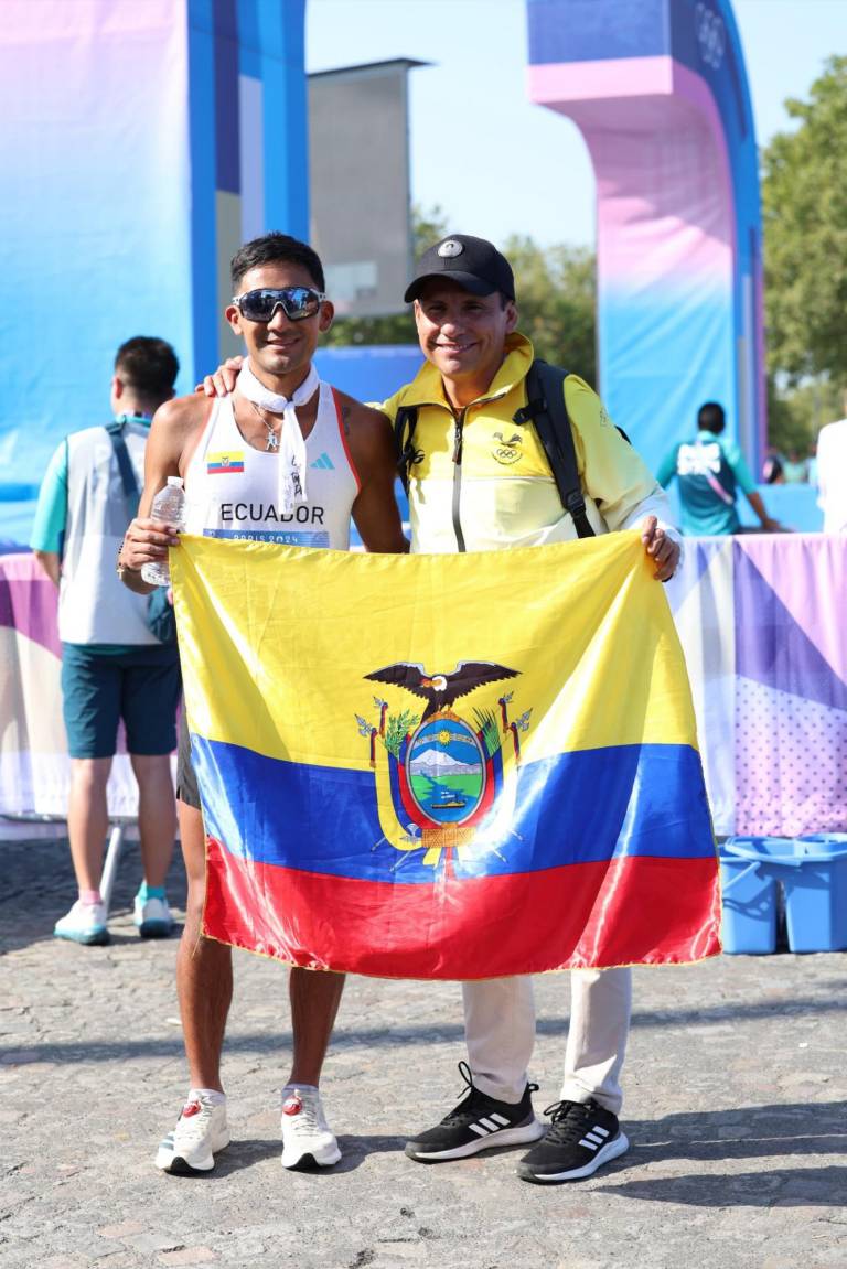 $!Daniel Pintado (I) junto a Jefferson Pérez (D). (Foto: Comité Olímpico Ecuatoriano)