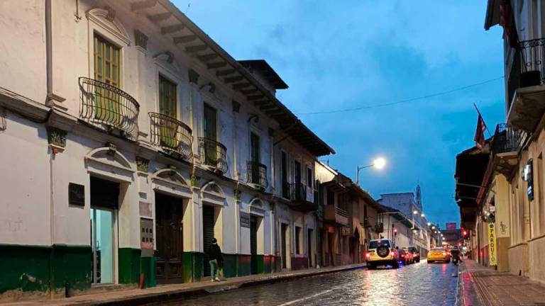 Llueve en Cuenca, pero no lo suficiente para que el río Tomebamba recupere su caudal ideal