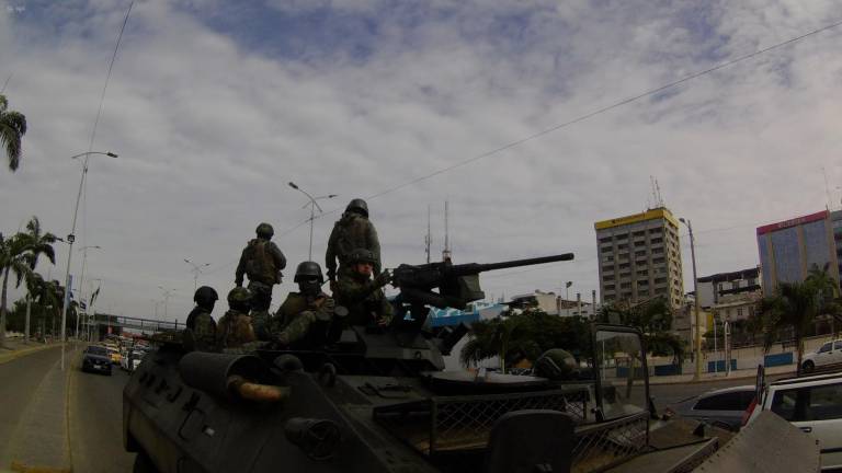 $!La expansión del crimen organizado y sus efectos en la población también han llevado al despliegue de las Fuerzas Armadas en ciudades como Manta (fotografía) y Durán.