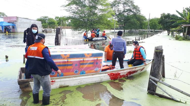 15 cantones en emergencia debido a las precipitaciones: inundaciones, deslizamientos y más