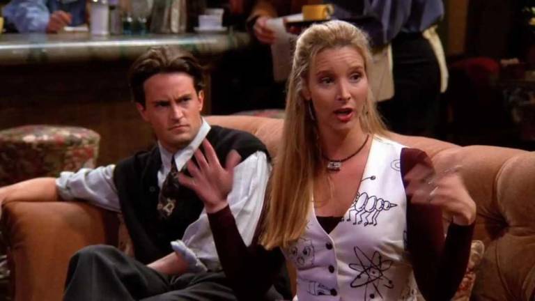 $!Kudrow bromeó sobre cómo Perry sacó el tarro del set, reflejando la complicidad y el cariño que compartían.