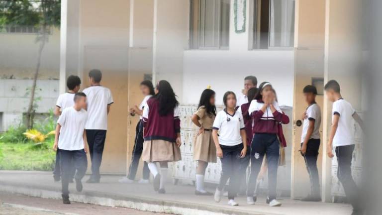 Extorsión en las aulas: estudiantes sufrían 'vacunas' de compañeros que decían ser parte de una banda delictiva