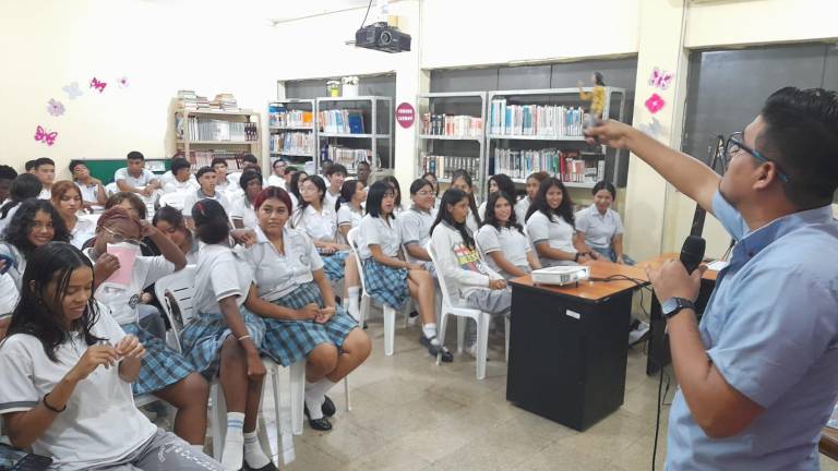 La plataforma Ideativos Eduka está dirigida para personas desde los 12 años.