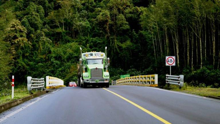 ¡Alerta vial! Anuncian restricción nocturna en vías clave de Pichincha-Napo-Sucumbíos