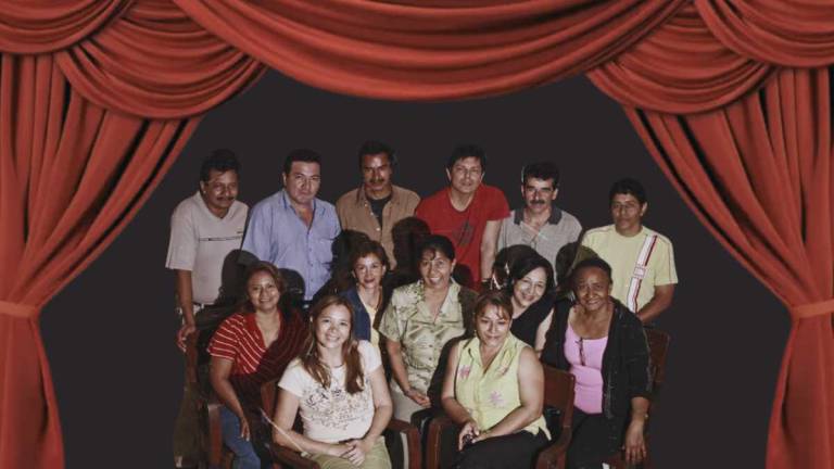 Miembros del inolvidable grupo de teatro guayaquileño 'El Juglar'.