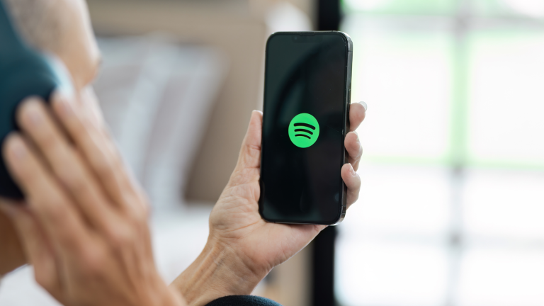 Spotify Wrapped ya llegó: así puedes ver tu resumen del 2024